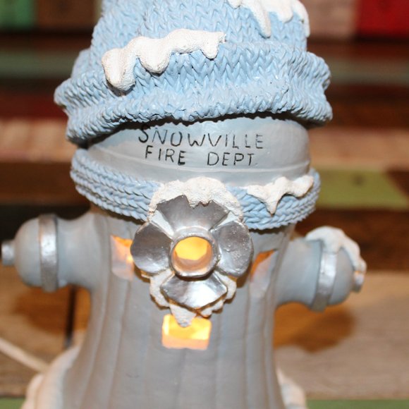 Encore 2000 Snowville Fire Dept Christmas #94931 • Lighted - Picture 4 of 16